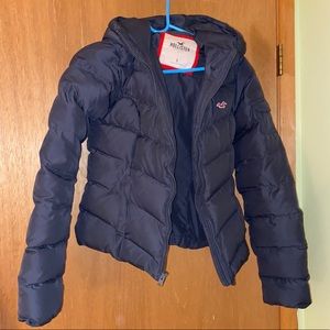 Hollister Puffer Jacket - Size Small